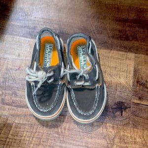 Toddler Sperrys size 9m Toupe colored great condition